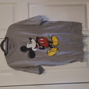 Mens xl Disney Mickey Mouse gray T-shirt